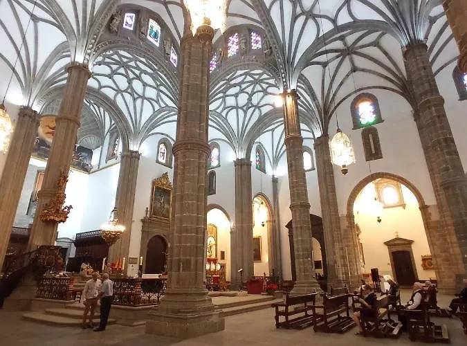 公寓 Sunshine, What Else?